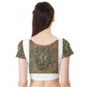 Elegant Clef With Floral Elements On A Background With Damasks Short Sleeve Crop Top View2