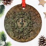 Elegant Clef With Floral Elements On A Background With Damasks Ornament (Round) 