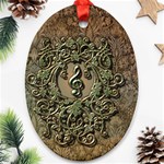 Elegant Clef With Floral Elements On A Background With Damasks Ornament (Oval) 